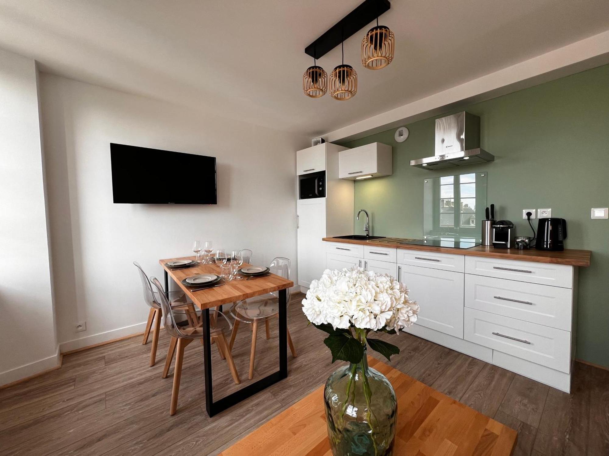 Appartement Gordon Smith, En Plein Centre, 4 Pers Sainte-Mère-Église Buitenkant foto